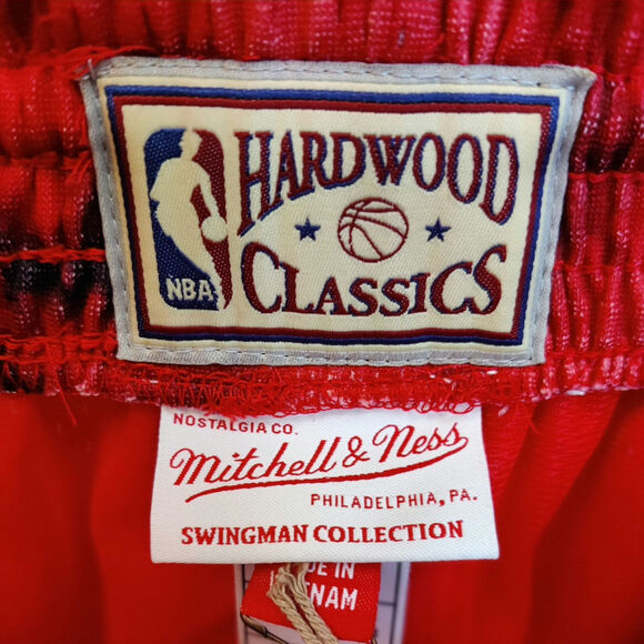 Mitchell & Ness Chicago Bulls Galaxy Swingman Shorts Medium Reflective 3M - Picture 3 of 5